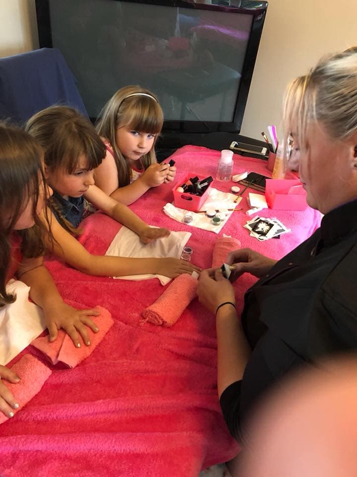 Pamper party nail painting